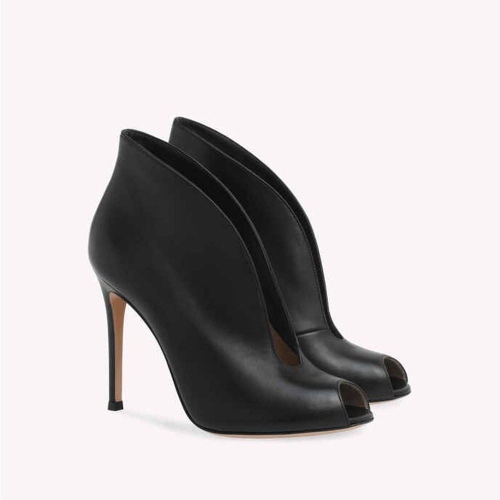 Gianvito Rossi Vamp Booties